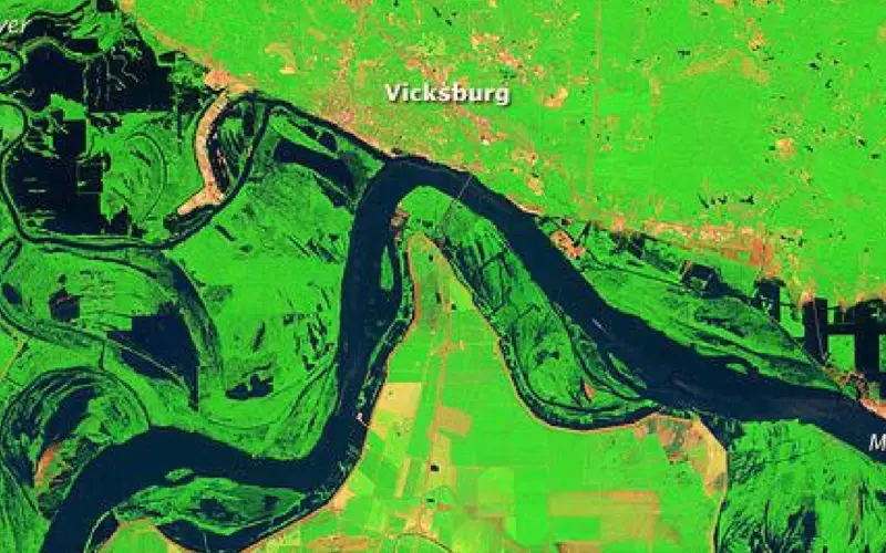 Open Source Satellite Images in Flood Monitoring.  Do We Need a Liberal Spatial Data Policy During Disasters…?