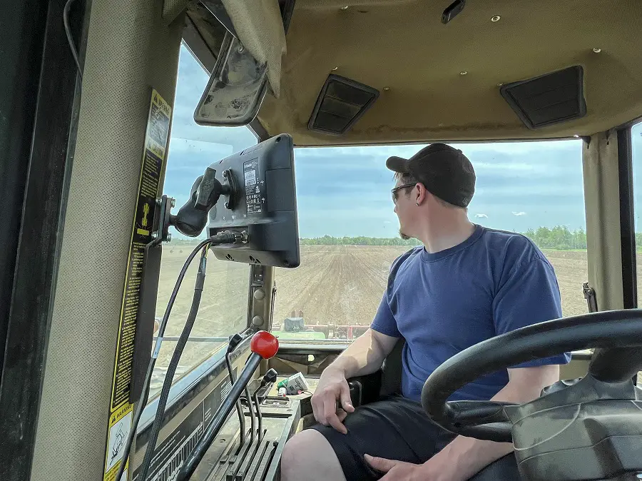A driver can spend less time worrying if they are driving on their A-B line and more time focused on the work being done with the implement behind the tractor. Driver fatigue becomes less and less of a stress with high accuracy. Trimble Correction Services