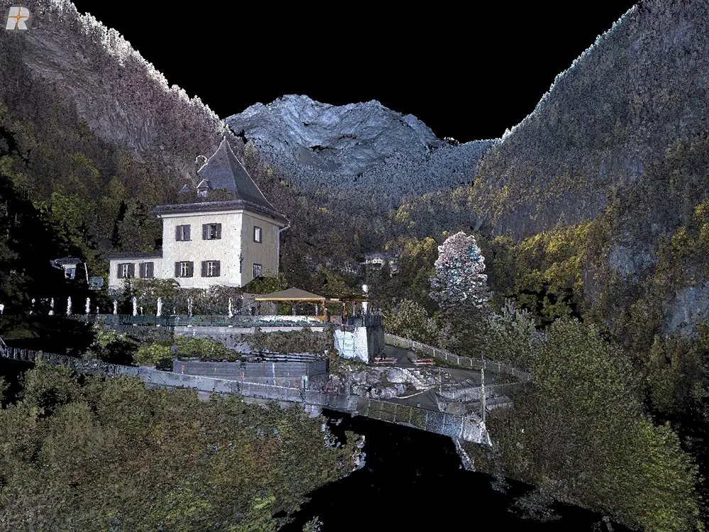 Right: RIEGL VZ-600i terrestrial data merged with VQ-840-GE bathymetric data providing detailed views of submerged structures